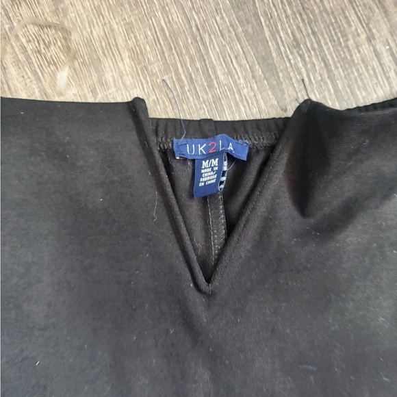 BLACK DRESS - Picture 2 of 4